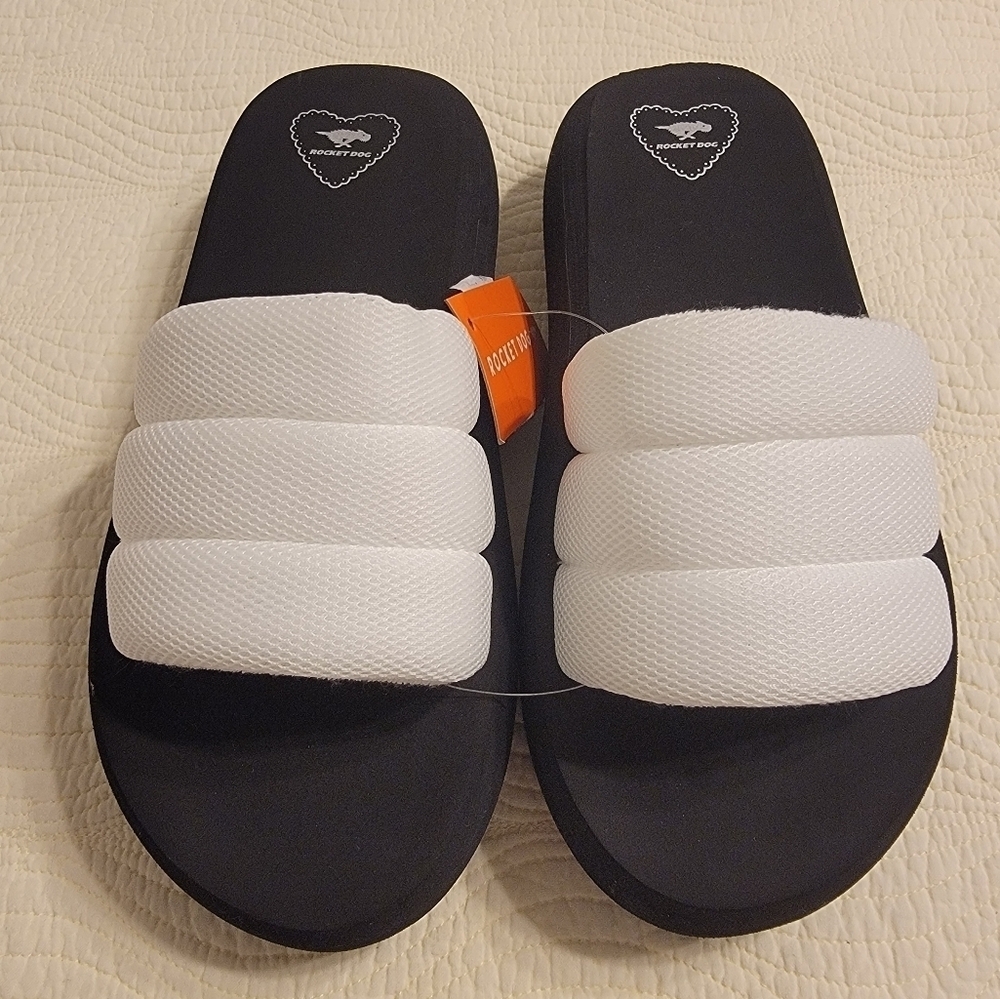 NWT Rocket Dog Ladies Slip On Sandal / Slipper